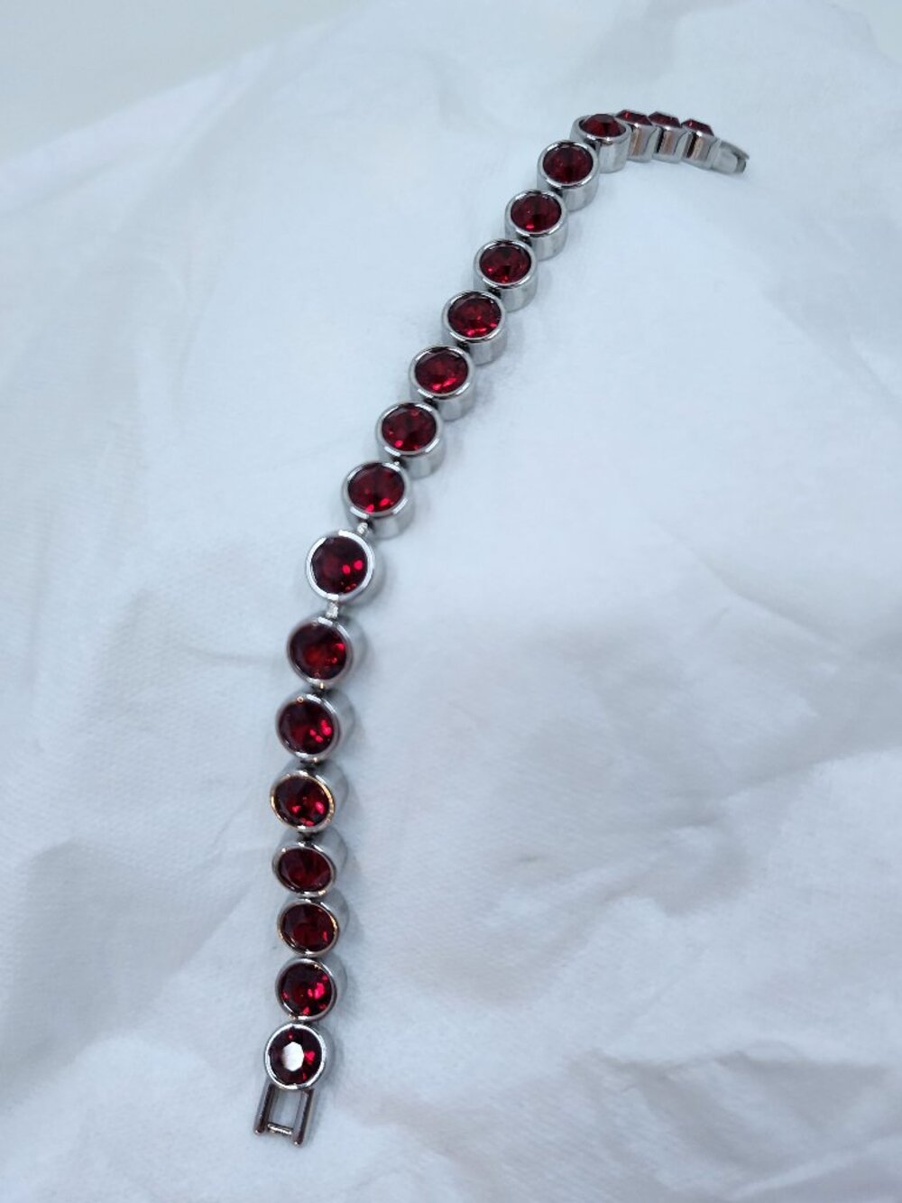 Touchstone Crystal Ice Bracelet Siam